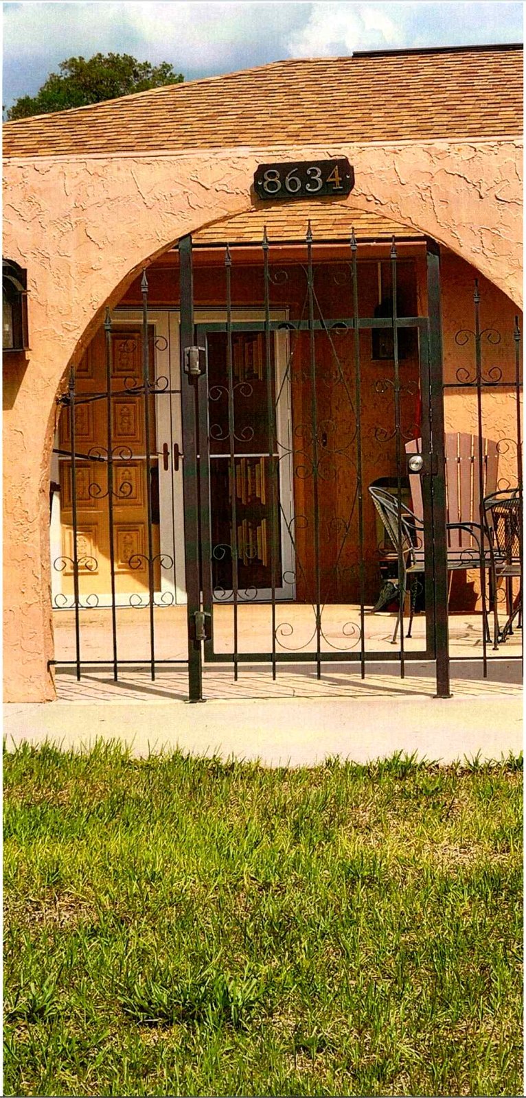 CUSTOM ALUMINUM FENCING & GATES — photo 3