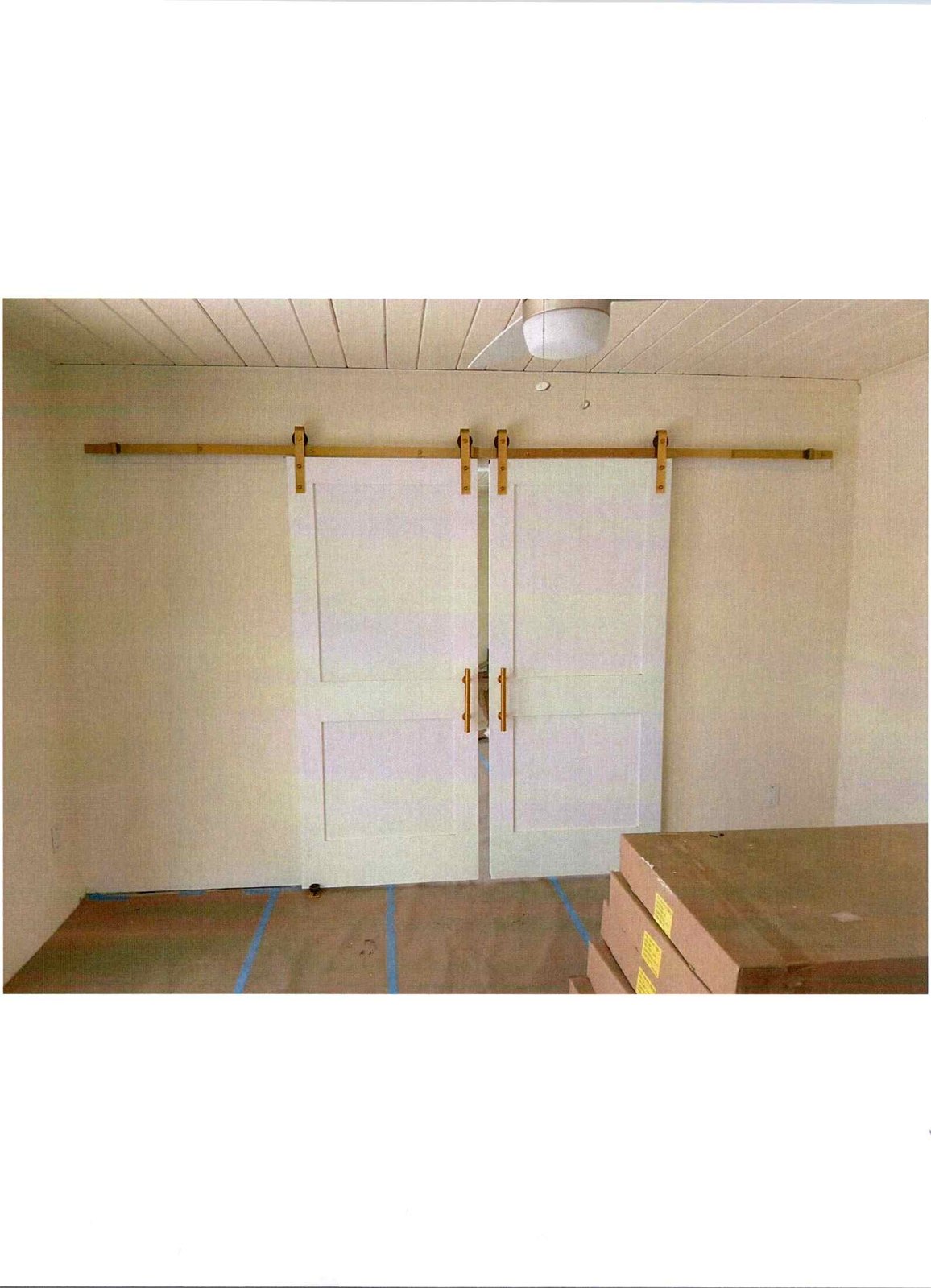 INTERIOR 2-PANEL SHAKER DOORS — photo 1