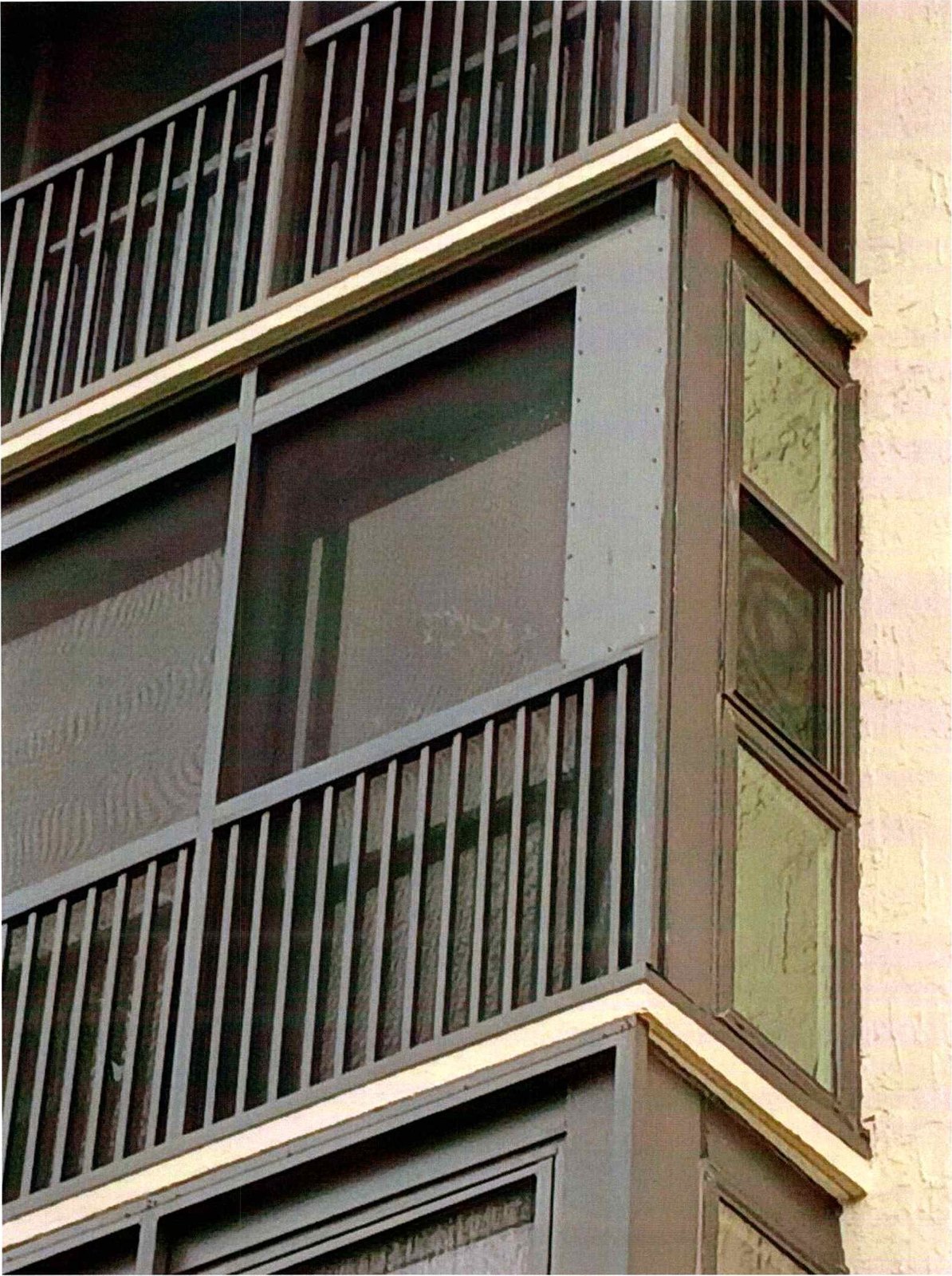 SCREEN WALL — photo 2