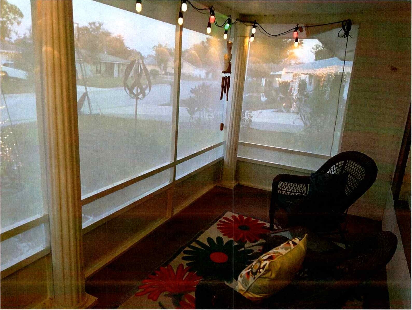 WHITE SUNSCREEN ENCLOSURE — photo 3